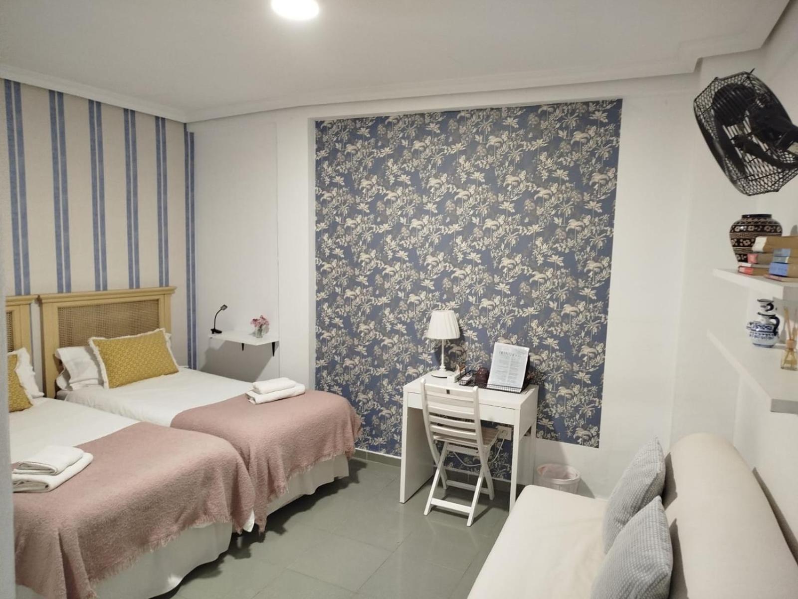 Habitacion Privada Centro Historico Sevilla Bagian luar foto